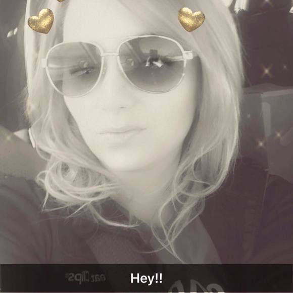 Meet your Posher, Bobbie - Picture 1 of 1